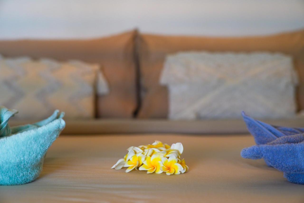 Hotel Ocean Vibes Thong Sala Exterior foto