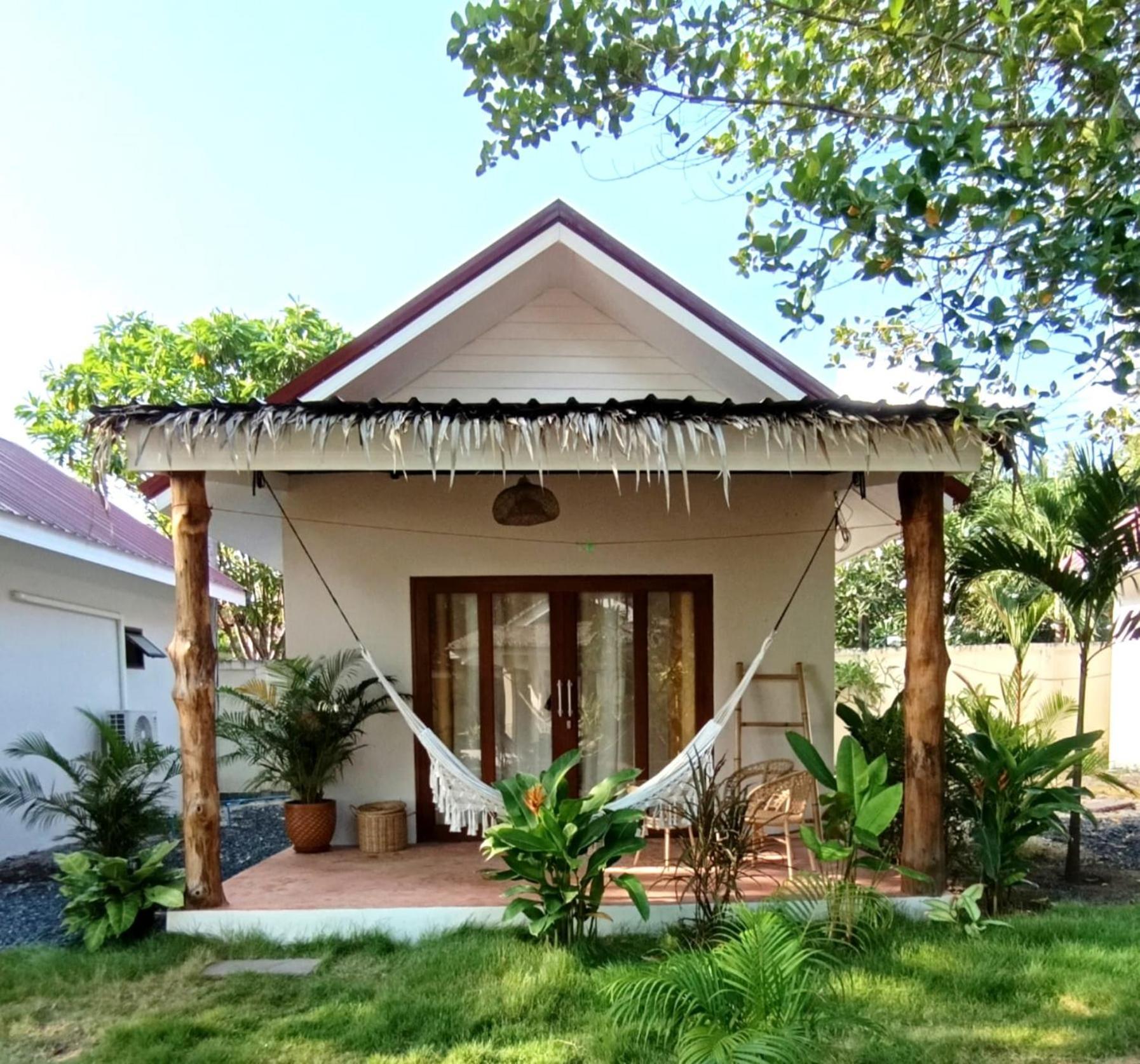 Hotel Ocean Vibes Thong Sala Exterior foto